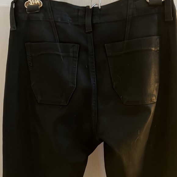 PAIGE Mayslie LUX coated cropped jogger - Picture 5 of 7